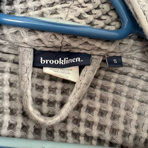 Brooklinen Waffle Robe Size Small - Picture 5 of 6